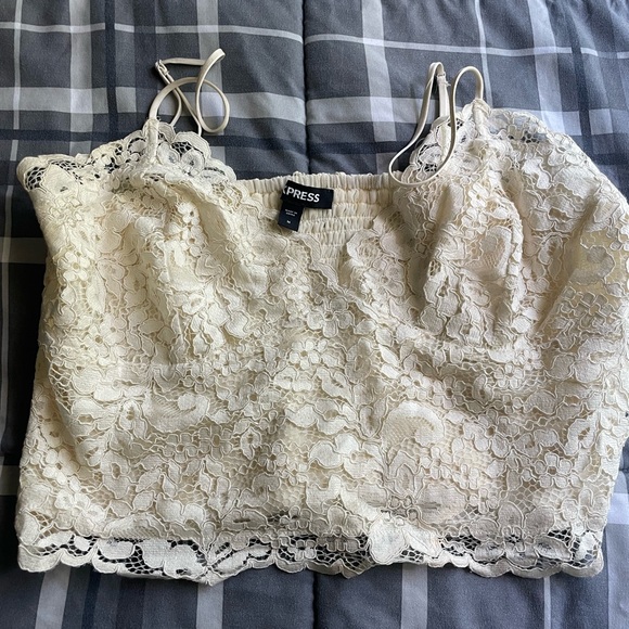 Express Tie front Bandeau Tops BUNDLE NWT‼️ + free top❗️ - Picture 10 of 12
